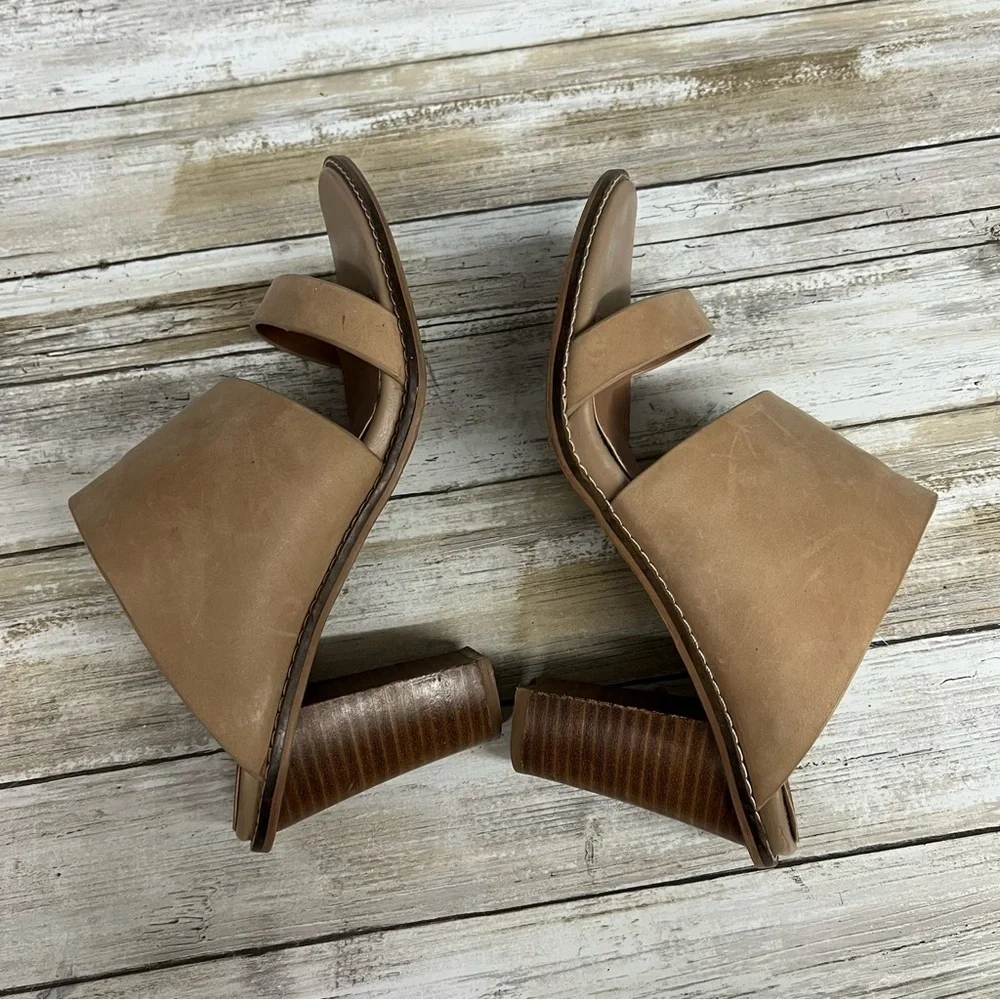 Alias Mae Evoke Mule Heel Sandal